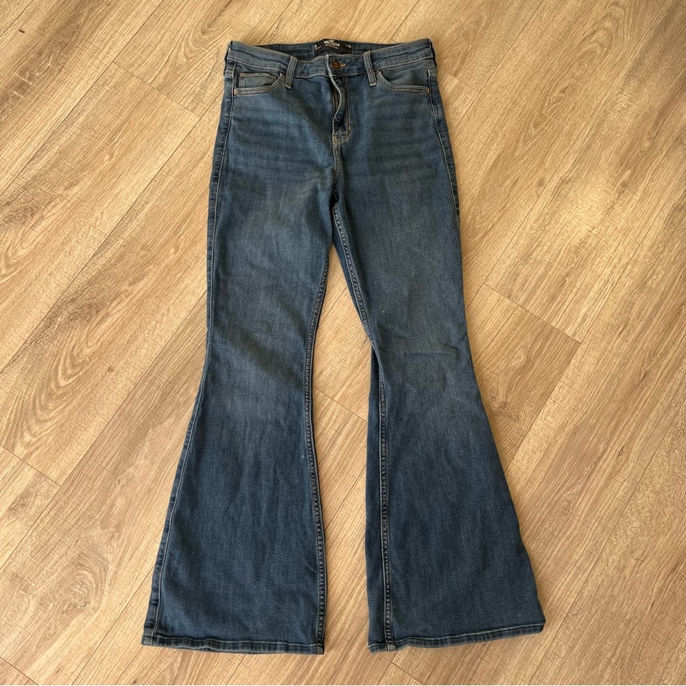 Hollister High Rise Flare Medium Wash Jeans